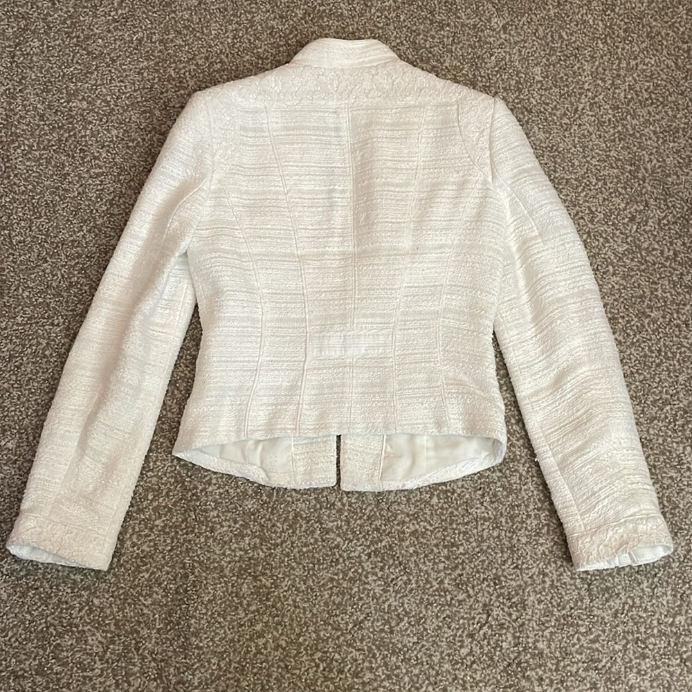 White House Black Market Textured White Blazer - Picture 2 of 8